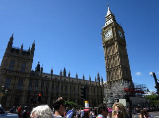 �w�t�߂��猩����r�b�O�x��